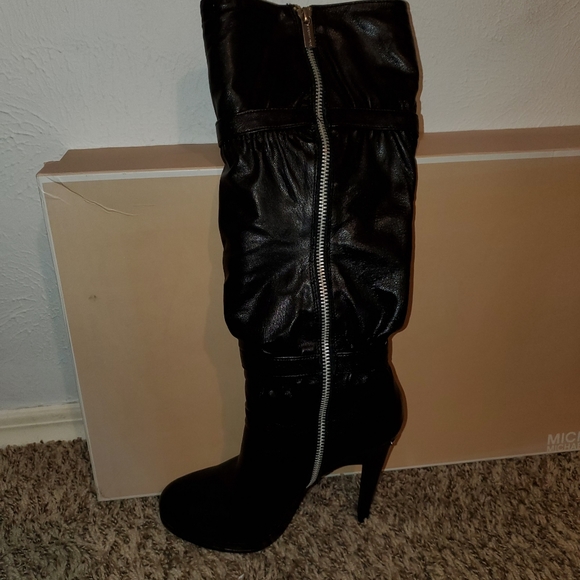 Michael Kors boots - Picture 5 of 6